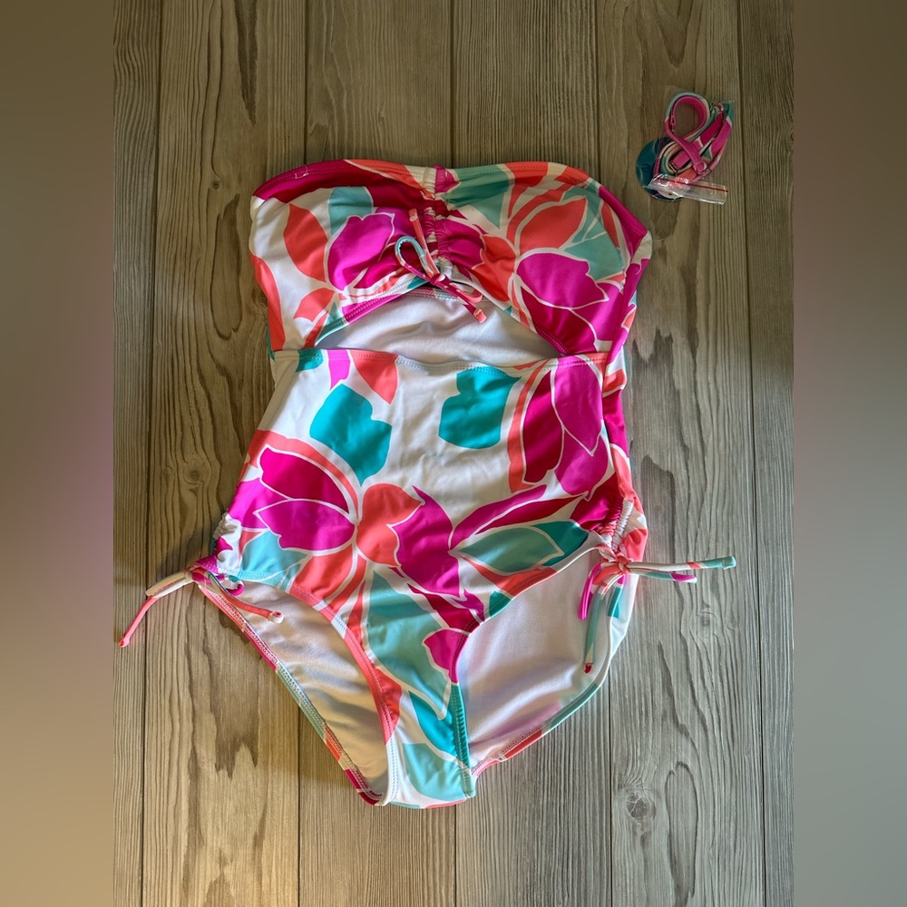 NWT Decree one piece swim suit size M